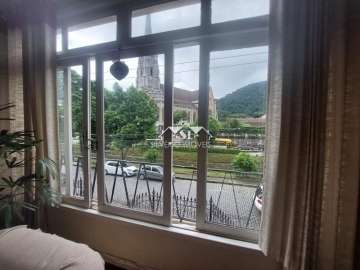 Apartamento à venda em Centro, Petrópolis - RJ
