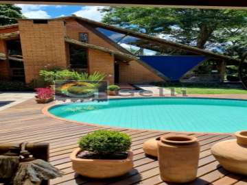 Casa à venda em Corrêas, Petrópolis - RJ