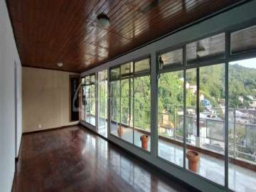Apartamento à venda em Centro, Petrópolis - RJ