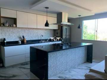 Apartamento à venda em Carangola, Petrópolis - RJ
