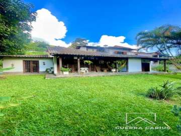 Casa à venda em Samambaia, Petrópolis - RJ