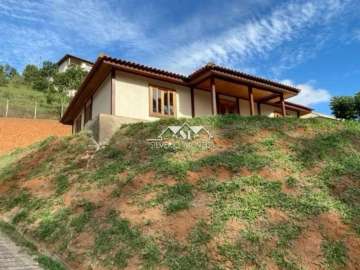 Casa à venda em Nogueira, Petrópolis - RJ