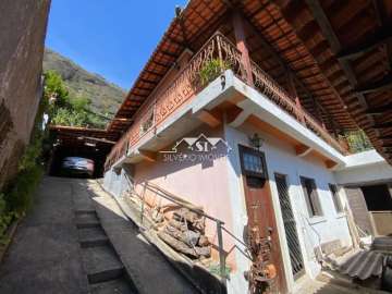Casa à venda em Quitandinha, Petrópolis - RJ