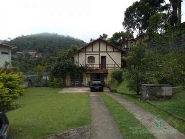 Casa à venda em Quitandinha, Petrópolis - RJ