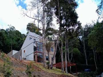 Terreno Residencial à venda em Carangola, Petrópolis - RJ