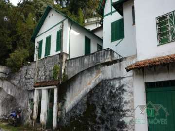 Casa à venda em Valparaíso, Petrópolis - RJ