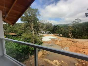 Casa à venda em Carangola, Petrópolis - RJ