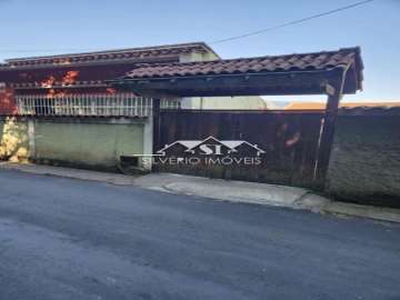 Casa à venda em Mosela, Petrópolis - RJ