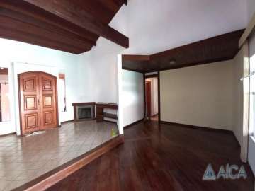 Casa à venda em Quarteirão Ingelheim, Petrópolis - RJ