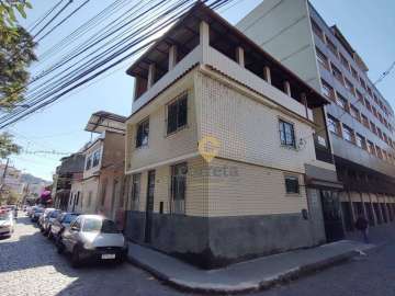 Casa à venda em Centro, Nova Friburgo - RJ