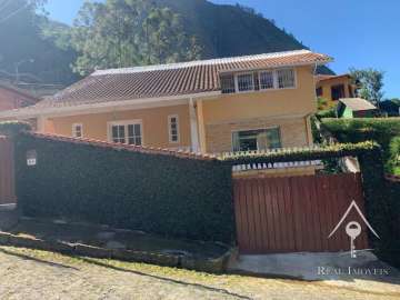 Casa à venda em Retiro, Petrópolis - RJ