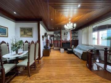 Casa à venda em Alto, Teresópolis - RJ