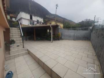 Casa à venda em Itamarati, Petrópolis - RJ