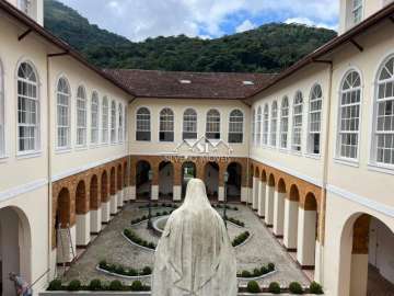 Apartamento à venda em Centro, Petrópolis - RJ