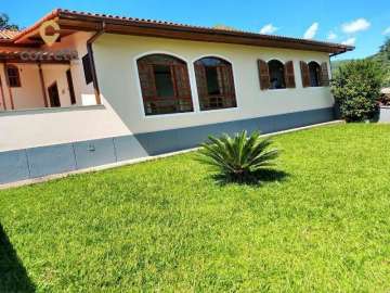 Casa à venda em Vale dos Pinheiros, Nova Friburgo - RJ