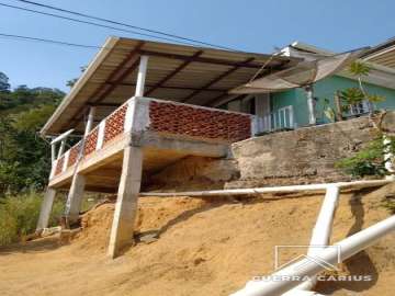 Casa à venda em Itamarati, Petrópolis - RJ