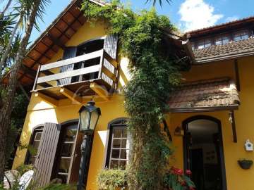 Casa à venda em Quitandinha, Petrópolis - RJ