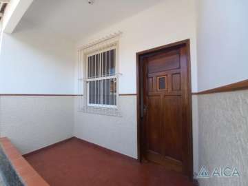 Casa à venda em Valparaíso, Petrópolis - RJ