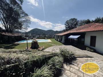 Casa à venda em Nogueira, Petrópolis - RJ