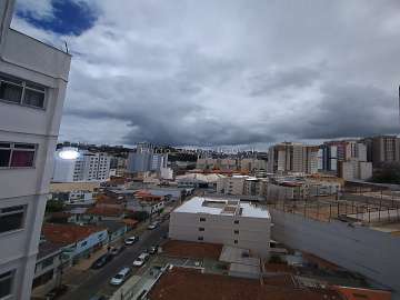 Apartamento à venda em São Mateus, Juiz de Fora - MG