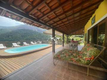 Casa à venda em Itaipava, Petrópolis - RJ
