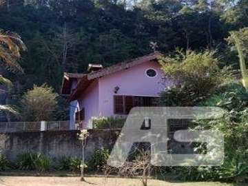 Casa à venda em Itaipava, Petrópolis - RJ