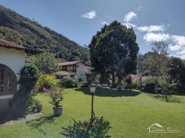 Apartamento à venda em Itaipava, Petrópolis - RJ