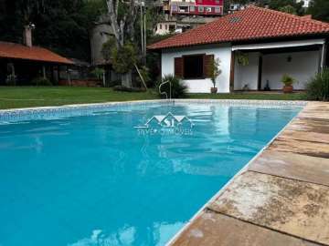 Casa à venda em Itaipava, Petrópolis - RJ