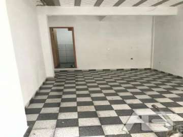 Loja para alugar em Samambaia, Petrópolis - RJ