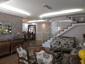 Casa à venda em São Pedro, Juiz de Fora - MG