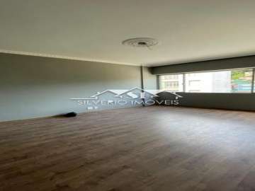 Apartamento à venda em Centro, Petrópolis - RJ