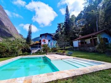 Casa à venda em Retiro, Petrópolis - RJ
