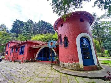 Casa à venda em Quitandinha, Petrópolis - RJ