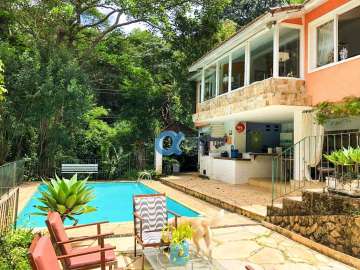 Casa à venda em Itaipava, Petrópolis - RJ