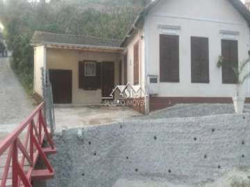 Casa à venda em Coronel Veiga, Petrópolis - RJ