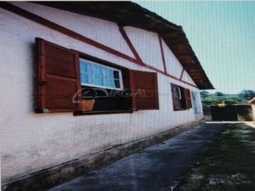 Casa à venda em Mosela, Petrópolis - RJ