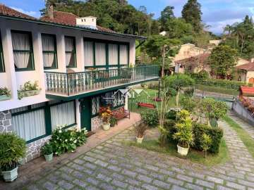 Casa à venda em Valparaíso, Petrópolis - RJ