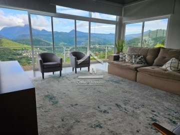 Casa à venda em Itaipava, Petrópolis - RJ