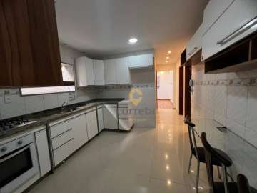Casa à venda em Centro, Nova Friburgo - RJ