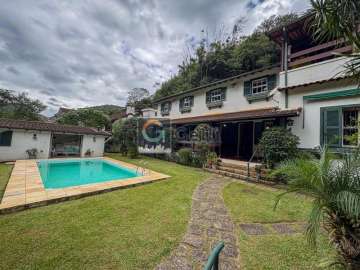 Casa à venda em Castelânea, Petrópolis - RJ