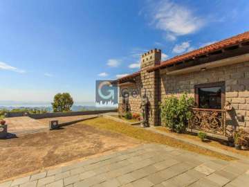 Casa à venda em Independência, Petrópolis - RJ