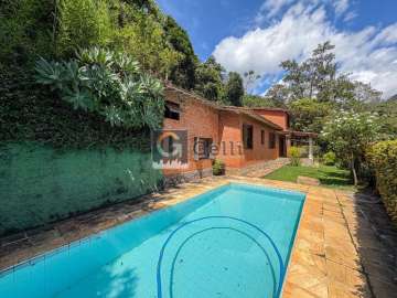 Casa à venda em Itaipava, Petrópolis - RJ