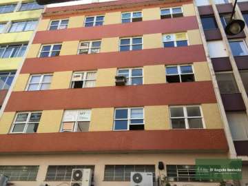 Sala para alugar em Centro, Petrópolis - RJ