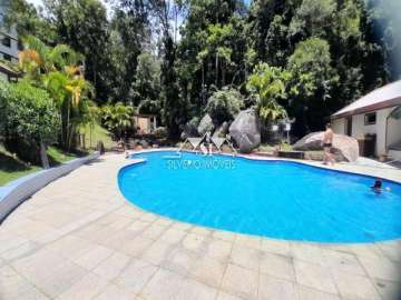 Apartamento à venda em Samambaia, Petrópolis - RJ