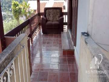 Apartamento para alugar em Carangola, Petrópolis - RJ