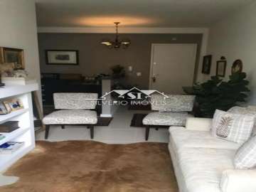 Apartamento à venda em Itaipava, Petrópolis - RJ