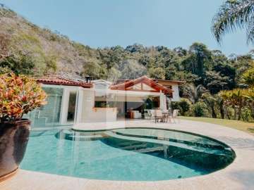 Casa à venda em Araras, Petrópolis - RJ