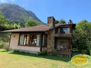 Casa à venda em Araras, Petrópolis - RJ