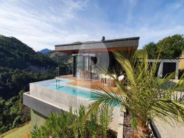 Casa à venda em Araras, Petrópolis - RJ