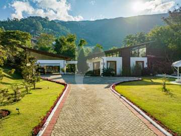 Casa à venda em Itaipava, Petrópolis - RJ